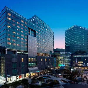 Courtyard By Marriott Times Square Hotel