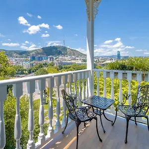 https://hotel-passport-tbilisi.alltbilisihotels.com